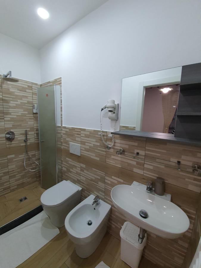 לה ספציה Marla Rooms מראה חיצוני תמונה